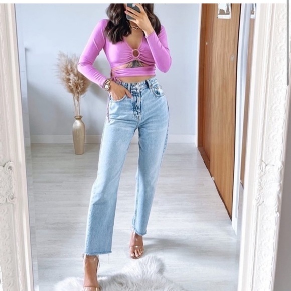 Cut out knit top - Picture 3 of 9